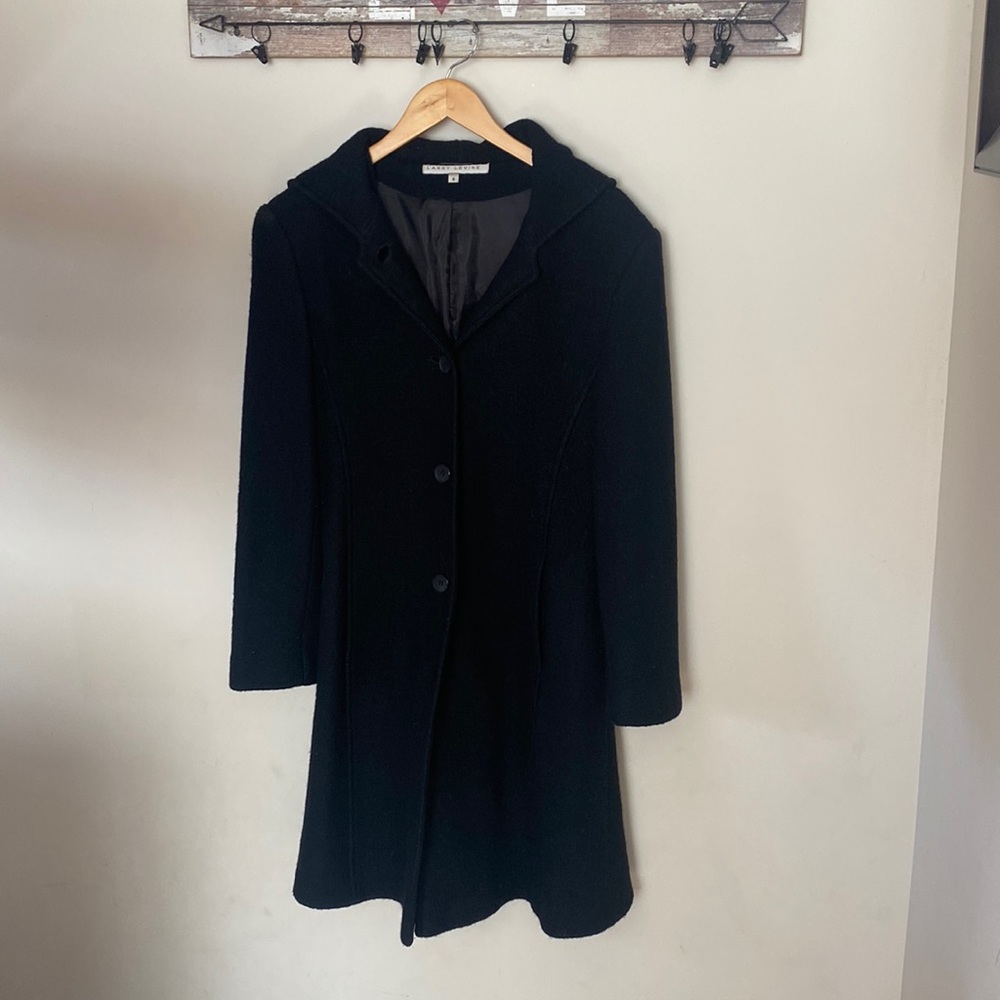 Larry Levine , woman’s- Size 6 Trench Coat black color.